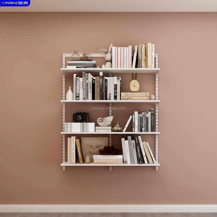 رف كتب أبيض بسيط يمكن تثبيته على الحائط . Simple white wall-mounted bookshelf