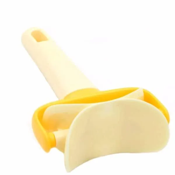 Useful Handy Eco-Friendly Plastic Dough Cutting Tool