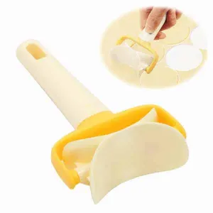 Useful Handy Eco-Friendly Plastic Dough Cutting Tool